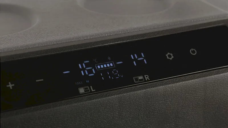 Outwell Arctic Frost 35 Compressor Koelbox - 39 Liter - Grijs 19 Outwell Arctic Frost 35 Compressor Koelbox - 39 Liter - Grijs - Afbeelding 17