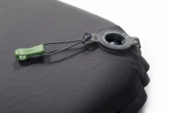 Exped SIM Comfort Duo 7.5 Zelfopblazende Slaapmat -Buiten Kamperen 1267 1900 6183 sim comfort valve in close 5472x3648 4