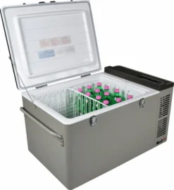 Engel MD60F Compressor Koelbox - 60 Liter 8 Engel MD60F Compressor Koelbox - 60 Liter -Buiten Kamperen 1900 1731 md60f deckel offen