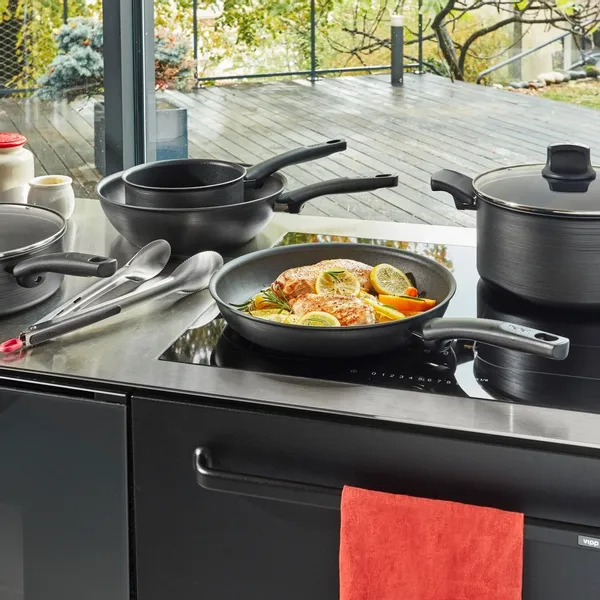 Tefal Titanium Fusion Koekenpan - Ø 21 Cm 7 Tefal Titanium Fusion Koekenpan - Ø 21 Cm - Afbeelding 5