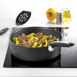 Tefal Ingenio Expertise Pannenset - 2-delig -Buiten Kamperen tefal ingenio expertise pannenset 3 delig sfeerfoto 1