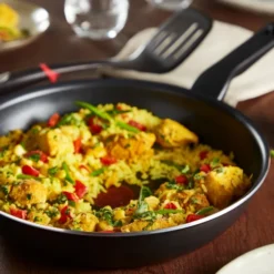 Tefal XL Intense Koekenpan - Ø 24 Cm -Buiten Kamperen tefal xl intense koekenpan sfeerfoto 1